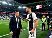 尤文图斯陷入多重困境：前管理层认罪，中场疲态尽显，库普梅纳斯离队进入倒计时的简单介绍