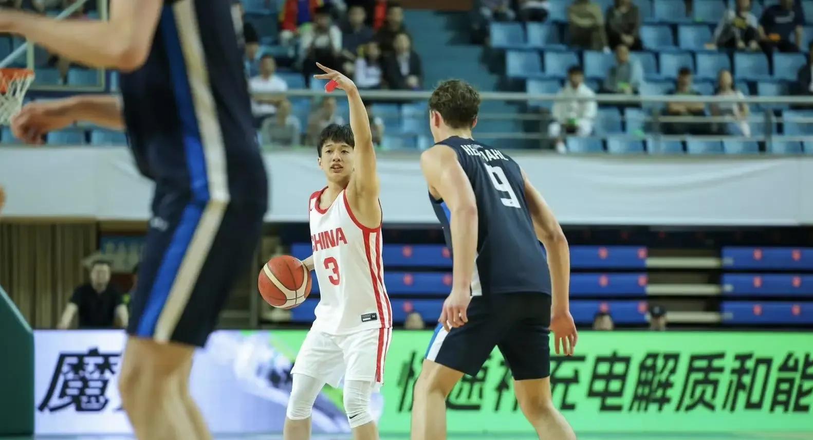 国青女篮挑战赛集锦：冉珂嘉24分6篮板，中国大胜新西兰