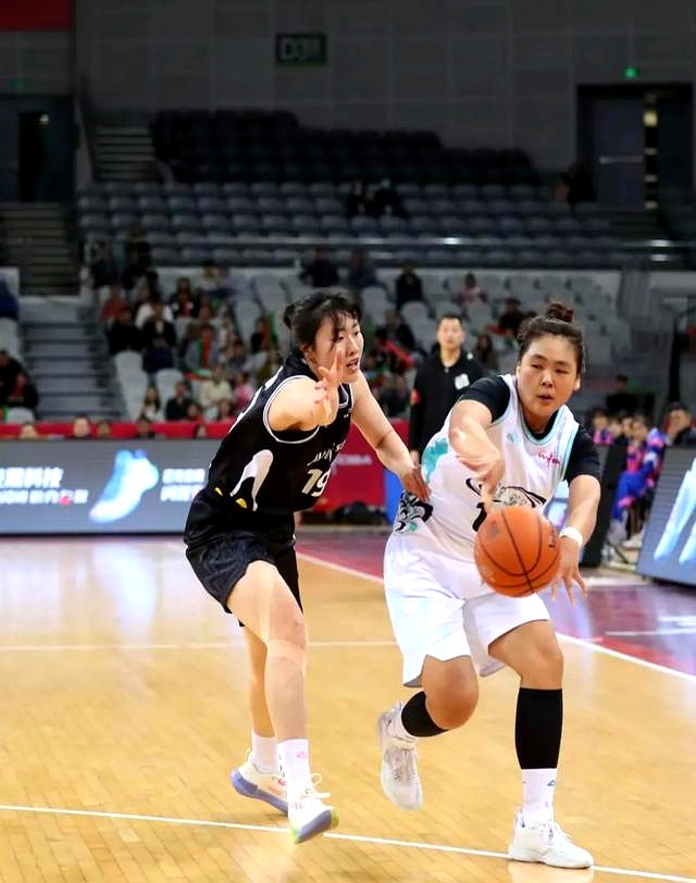开云体育app-关于国青女篮挑战赛集锦：冉珂嘉24分6篮板，中国大胜新西兰的信息