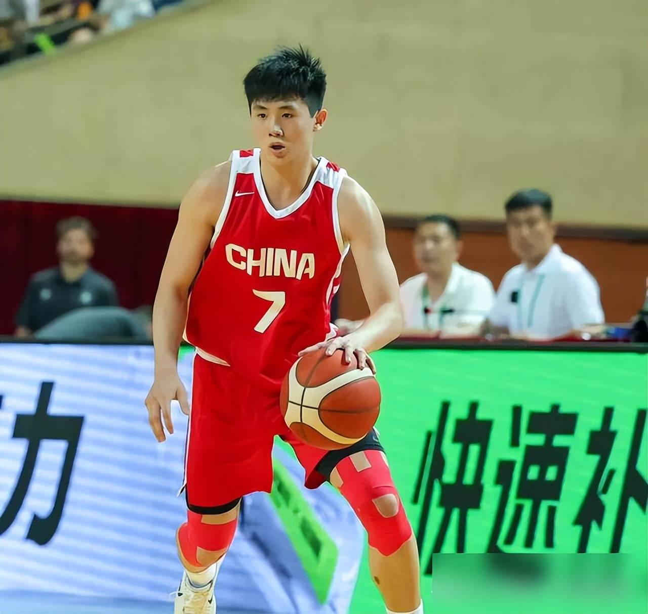 这可咋整！中国U19男篮4战狂丢80个进攻篮板