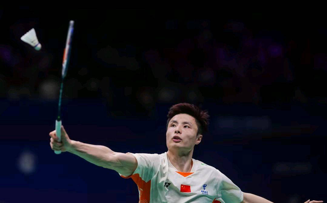 日本羽毛球公开赛：石宇奇2-0横扫夺冠，国羽3冠1亚收官